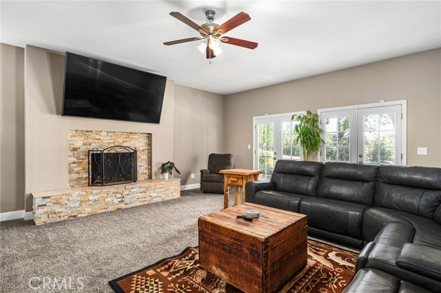 Detail Gallery Image 5 of 67 For 520 Fir St., Paradise,  CA 95969 - 5 Beds | 3/1 Baths