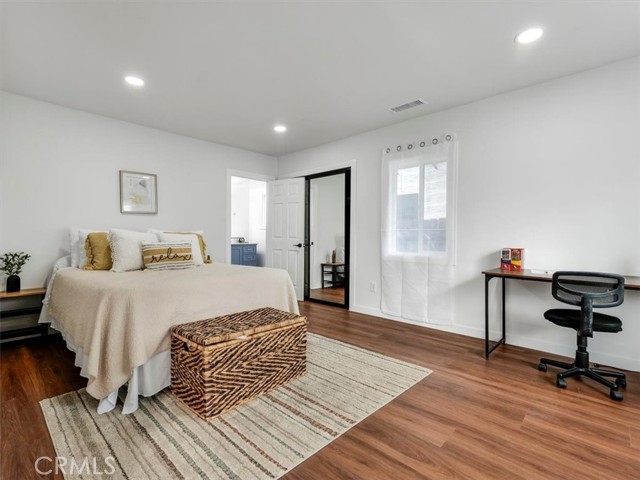 Detail Gallery Image 4 of 35 For 5111 Cimarron St, Los Angeles,  CA 90062 - 3 Beds | 2/1 Baths