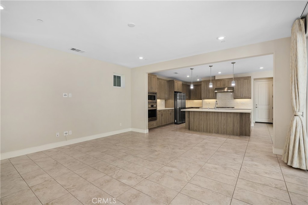 6795 Solterra Vista Pkwy - photo 7