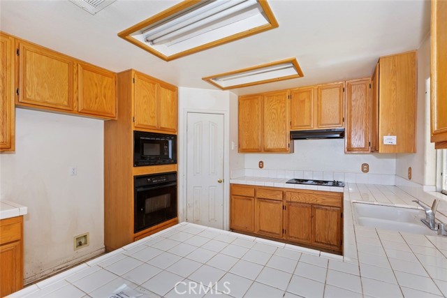 Detail Gallery Image 10 of 24 For 12350 Sedona Rd, Apple Valley,  CA 92308 - 3 Beds | 2 Baths