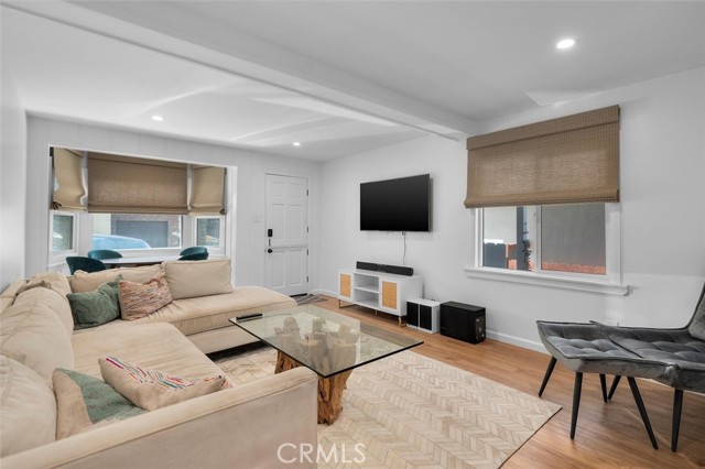 225 42nd Street, Manhattan Beach CA: https://media.crmls.org/medias/ff490471-afa3-48f1-bc33-77ed6ed9b13d.jpg