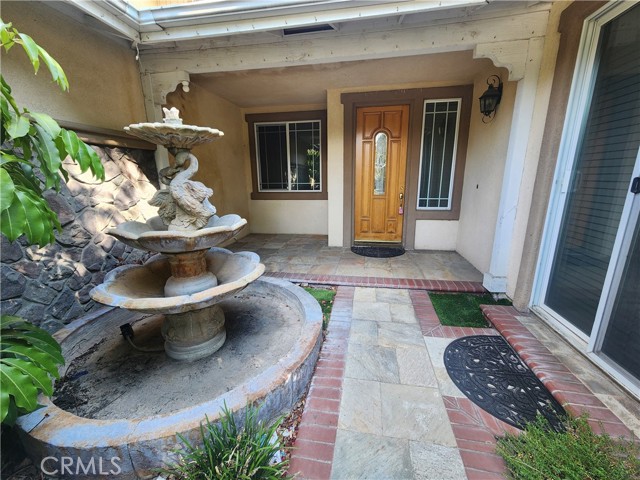 Detail Gallery Image 2 of 32 For 12188 Iron Stone Dr, Rancho Cucamonga,  CA 91739 - 5 Beds | 4 Baths