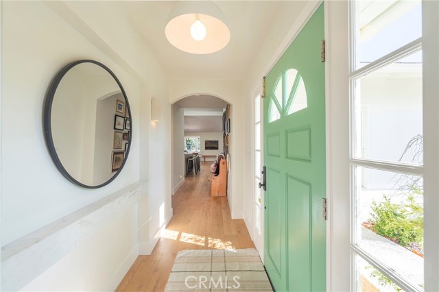 Light and bright entry way