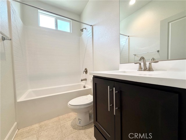 Detail Gallery Image 24 of 38 For 38572 Rosegate Pl, Murrieta,  CA 92563 - 4 Beds | 4/1 Baths