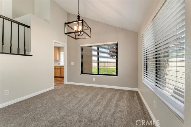 Detail Gallery Image 5 of 31 For 5809 Almond Valley Way, Lancaster,  CA 93536 - 4 Beds | 3 Baths