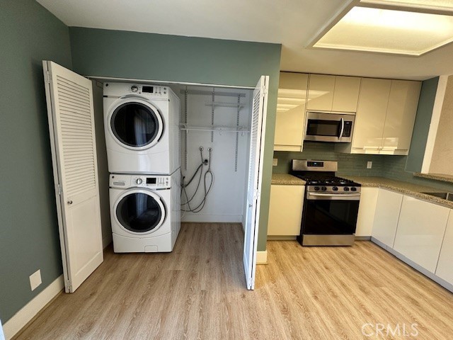 Detail Gallery Image 8 of 30 For 2032 Orizaba Ave #5,  Signal Hill,  CA 90755 - 2 Beds | 2/1 Baths