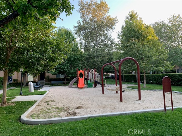 Detail Gallery Image 4 of 24 For 25214 Steinbeck Ave #G,  Stevenson Ranch,  CA 91381 - 2 Beds | 2 Baths