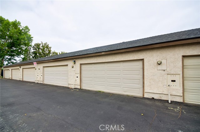 881 Hartford Lane, La Habra CA: https://media.crmls.org/medias/ff4be2a4-938c-4c78-85ab-3a94e4aaa17f.jpg