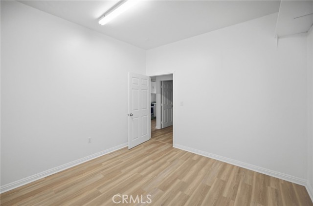 Detail Gallery Image 18 of 44 For 1345 W 51st Pl, Los Angeles,  CA 90037 - 6 Beds | 3 Baths