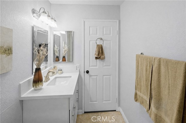 Detail Gallery Image 19 of 31 For 1098 S Sundance, Anaheim Hills,  CA 92808 - 2 Beds | 2 Baths