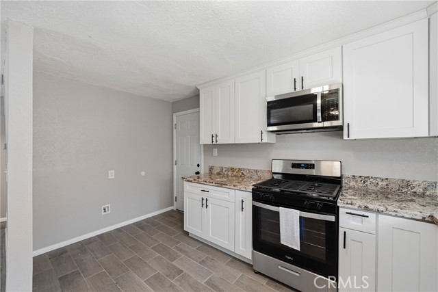 Detail Gallery Image 17 of 30 For 7791 Eucalyptus, Highland,  CA 92346 - 2 Beds | 1 Baths