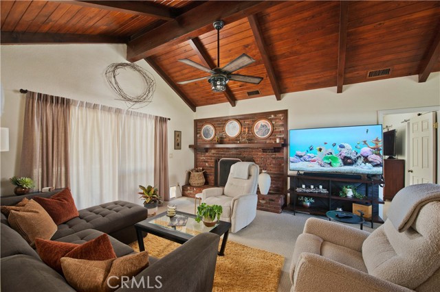 Detail Gallery Image 5 of 33 For 22050 Tulsa, Chatsworth,  CA 91311 - 2 Beds | 3 Baths