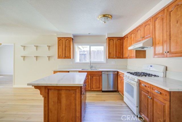 Detail Gallery Image 4 of 45 For 3633 Bayberry Dr, Chino Hills,  CA 91709 - 4 Beds | 3 Baths