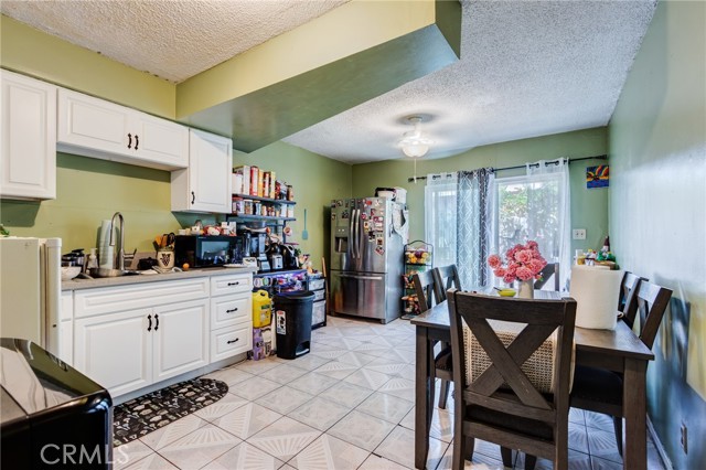 1222 N Placentia Avenue, Anaheim CA: https://media.crmls.org/medias/ff4f4a78-5fa1-4b85-939e-57980b25842c.jpg