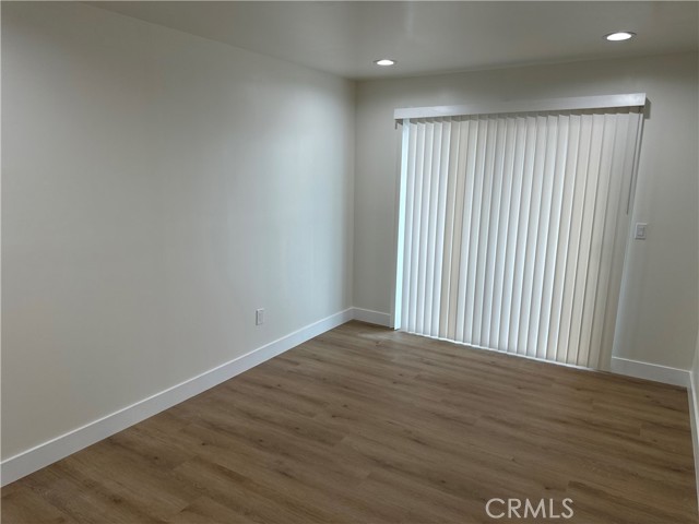 Detail Gallery Image 12 of 14 For 2161 Myrtle Ave a,  Long Beach,  CA 90806 - 2 Beds | 2 Baths