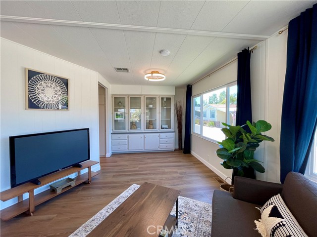 Detail Gallery Image 12 of 74 For 200 N El Camino Real #107,  Oceanside,  CA 92058 - 2 Beds | 2 Baths