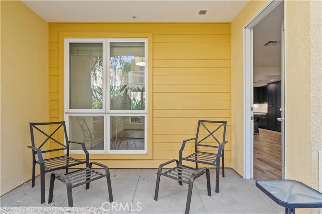 Detail Gallery Image 17 of 34 For 21301 Erwin #206,  Woodland Hills,  CA 91367 - 2 Beds | 2 Baths