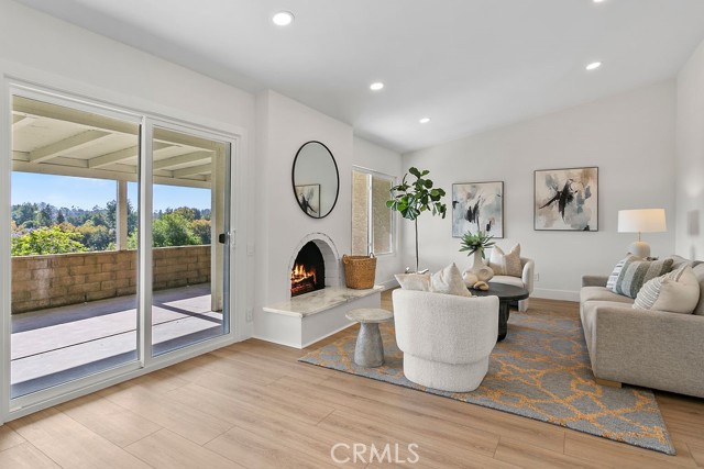 23631 Via Storni, Mission Viejo CA: https://media.crmls.org/medias/ff51e853-c4d8-4975-af0e-1e8533216343.jpg