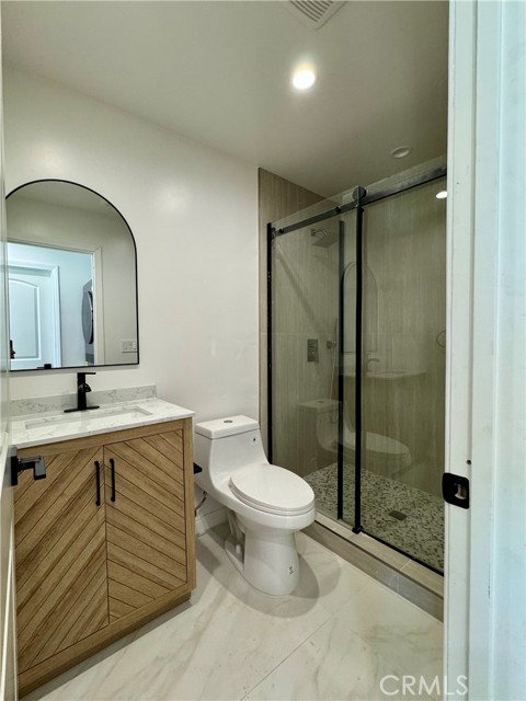 Detail Gallery Image 8 of 16 For 22301 1/2 Marlin Pl, Canoga Park,  CA 91303 - 1 Beds | 1 Baths