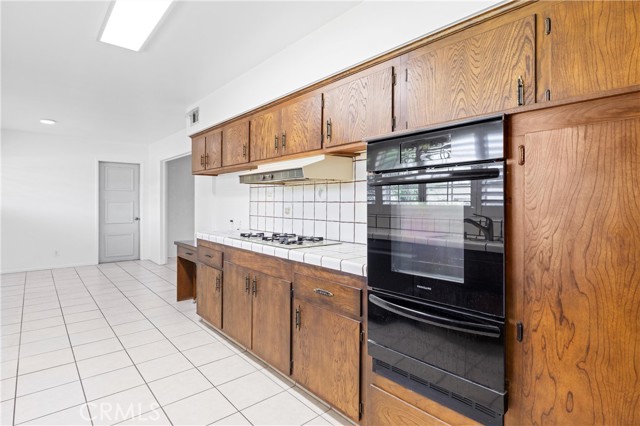 Detail Gallery Image 13 of 46 For 1917 E Greenville Dr, West Covina,  CA 91791 - 3 Beds | 2 Baths
