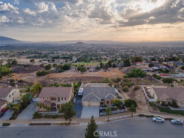 3974 Mount Shasta Pl, Norco, CA 92860