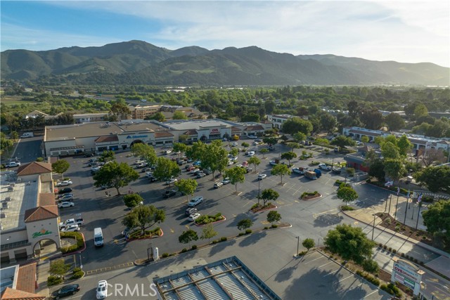 355 Glennora Way, Buellton CA: https://media.crmls.org/medias/ff53ffea-bccc-4ce5-b8e3-d9006d060ba4.jpg