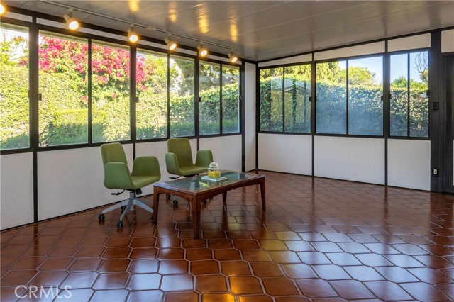 18410 Alexander Ave, Cerritos CA: https://media.crmls.org/medias/ff557b06-4305-4b1e-970b-f703b66a6c2d.jpg