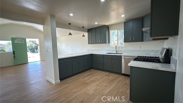 Detail Gallery Image 5 of 13 For 716 W Church Ave, Ridgecrest,  CA 93555 - 2 Beds | 1 Baths