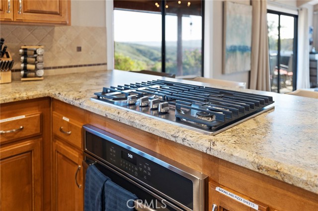 Detail Gallery Image 29 of 75 For 4613 Sleeping Indian Rd, Fallbrook,  CA 92028 - 4 Beds | 2/1 Baths