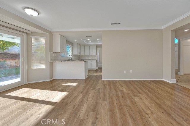 Detail Gallery Image 22 of 63 For 928 Winston Way, Corona,  CA 92881 - 4 Beds | 3 Baths