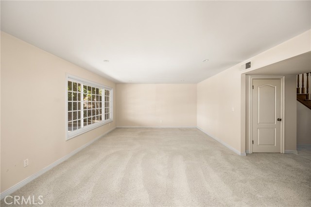 Detail Gallery Image 28 of 75 For 6040 Pat Ave, Woodland Hills,  CA 91367 - 5 Beds | 4/2 Baths