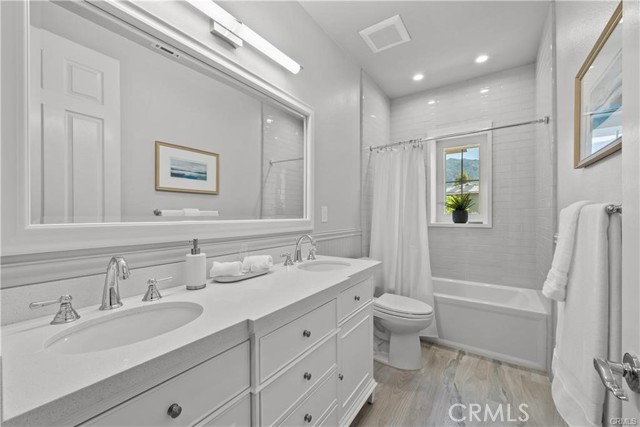 25865 Tulip Grove Street, Stevenson Ranch CA: https://media.crmls.org/medias/ff57bae0-72ea-4050-84b7-478f3ad69264.jpg