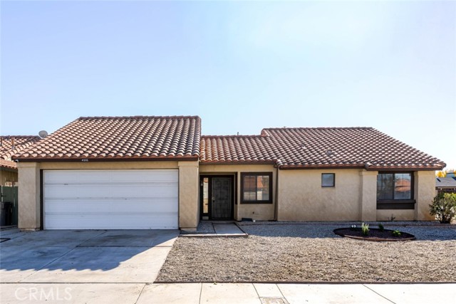 Detail Gallery Image 3 of 36 For 4906 Pacifica Ave, Palmdale,  CA 93552 - 4 Beds | 2 Baths