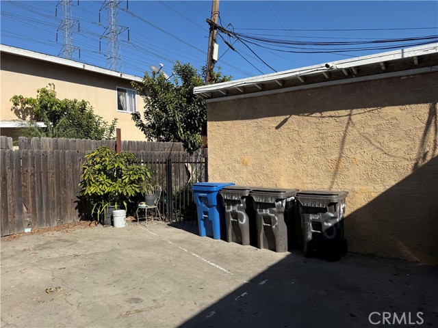 Detail Gallery Image 11 of 11 For 45 E 69th Way, Long Beach,  CA 90805 - – Beds | – Baths