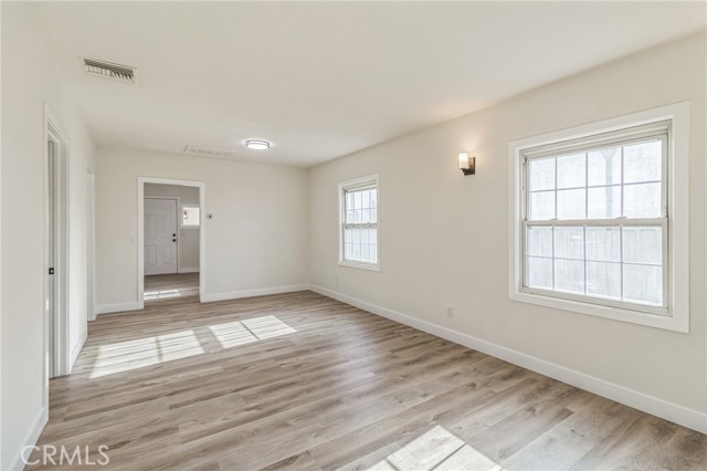 Detail Gallery Image 5 of 19 For 390 E 4th St, San Bernardino,  CA 92410 - 2 Beds | 1 Baths
