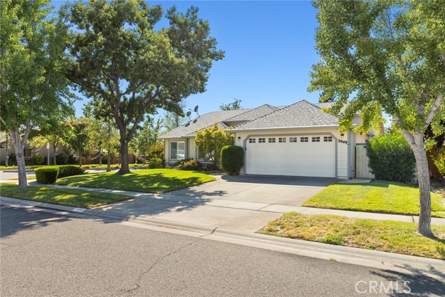 3049 Coach Lite Drive, Chico CA: https://media.crmls.org/medias/ff593d7d-8c86-46a7-a4ab-d4c0a00f6c5a.jpg