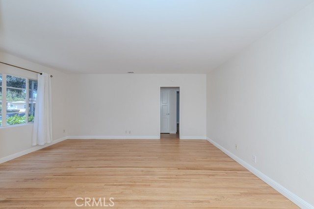 210 N Alberta Place, Fullerton CA: https://media.crmls.org/medias/ff59c901-3b96-454c-a375-374b5c3d691f.jpg