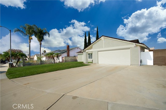 Image 2 for 12916 Smoketree Pl, Chino, CA 91710