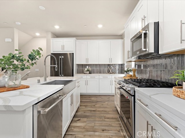 Detail Gallery Image 10 of 44 For 1441 Longview Lane, San Pedro,  CA 90732 - 4 Beds | 3/1 Baths