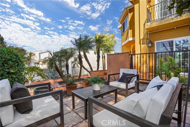 18518 Kingsdale Avenue, Redondo Beach, California 90278, 3 Bedrooms Bedrooms, ,2 BathroomsBathrooms,Residential,Sold,Kingsdale,PW22061551