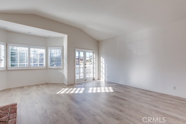 645 Longfellow Avenue, Hermosa Beach CA: https://media.crmls.org/medias/ff5b23bf-7394-4658-8d6e-6afeaeedc1f4.jpg