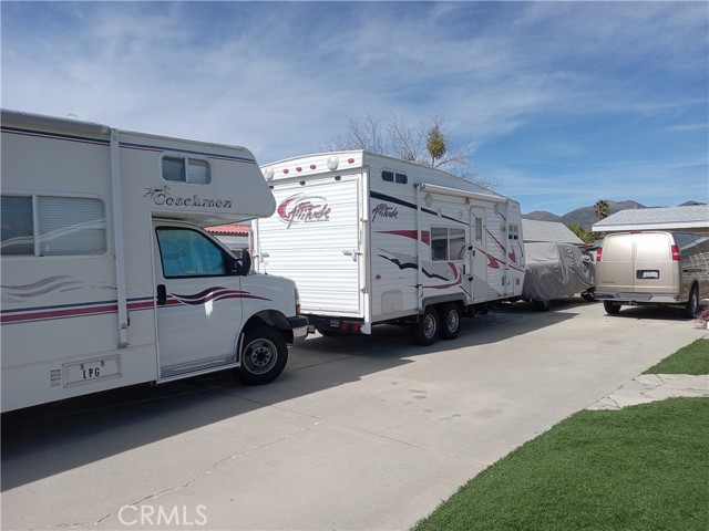 Detail Gallery Image 2 of 11 For 43464 Low, Hemet,  CA 92544 - 2 Beds | 2 Baths