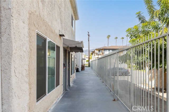 Detail Gallery Image 16 of 18 For 333 Riverdale Dr 1a,  Glendale,  CA 91204 - 2 Beds | 1/1 Baths