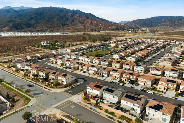 Detail Gallery Image 44 of 45 For 16995 Red Tail Ln, Fontana,  CA 92336 - 3 Beds | 2/1 Baths