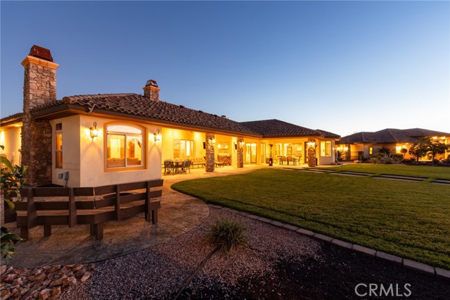 Detail Gallery Image 15 of 75 For 12260 Desert Rose Way, Oak Hills,  CA 92344 - 4 Beds | 4/1 Baths