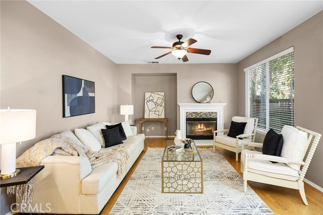 40090 Portsmouth Road, Temecula CA: https://media.crmls.org/medias/ff5f2ef2-91ef-4ebd-95cf-edc03e3d7728.jpg