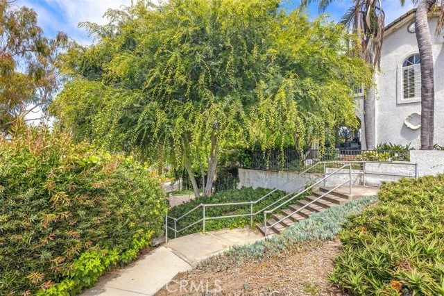 Detail Gallery Image 47 of 52 For 318 Jasmine Ave #B,  Corona Del Mar,  CA 92625 - 3 Beds | 3/1 Baths