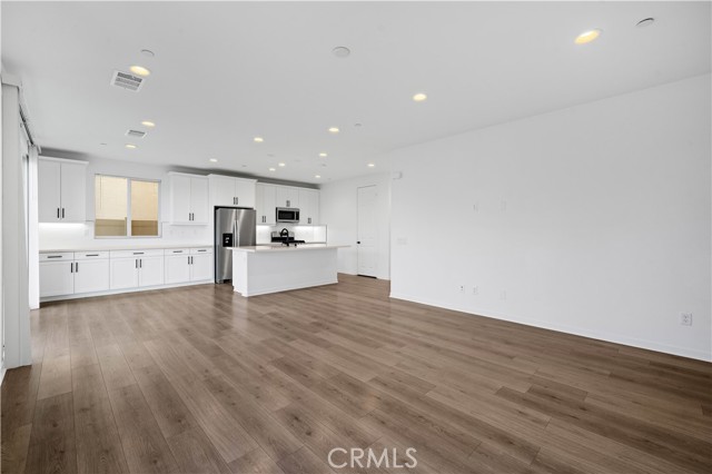 Detail Gallery Image 16 of 44 For 23798 Solaris Ct, Corona,  CA 92883 - 4 Beds | 3 Baths