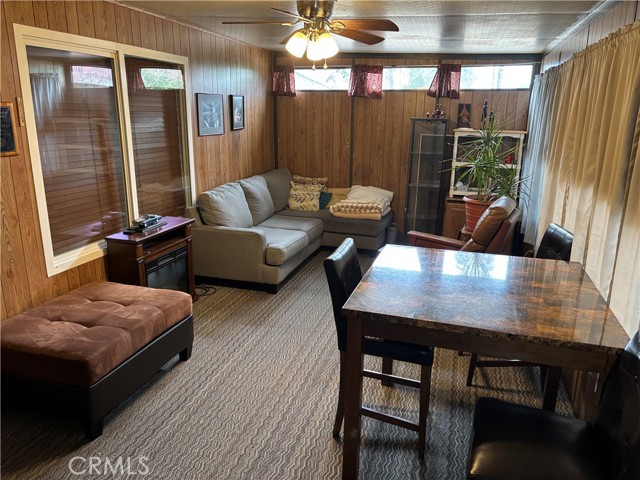 1065 Bascomb, Riverside CA: https://media.crmls.org/medias/ff5f6560-f9fd-45df-a4a5-40d1c018c390.jpg