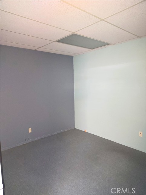 14368 St Andrews Drive, Victorville, California 92395, ,Commercial Lease,For Rent,14368 St Andrews Drive,CRHD25073720